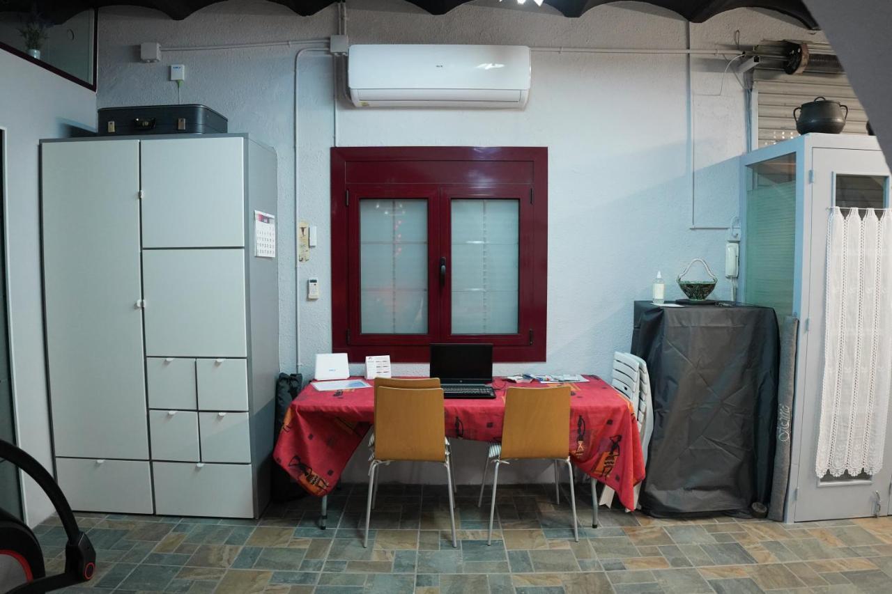 Estudi Suite Desvern Sant Just Desvern Εξωτερικό φωτογραφία